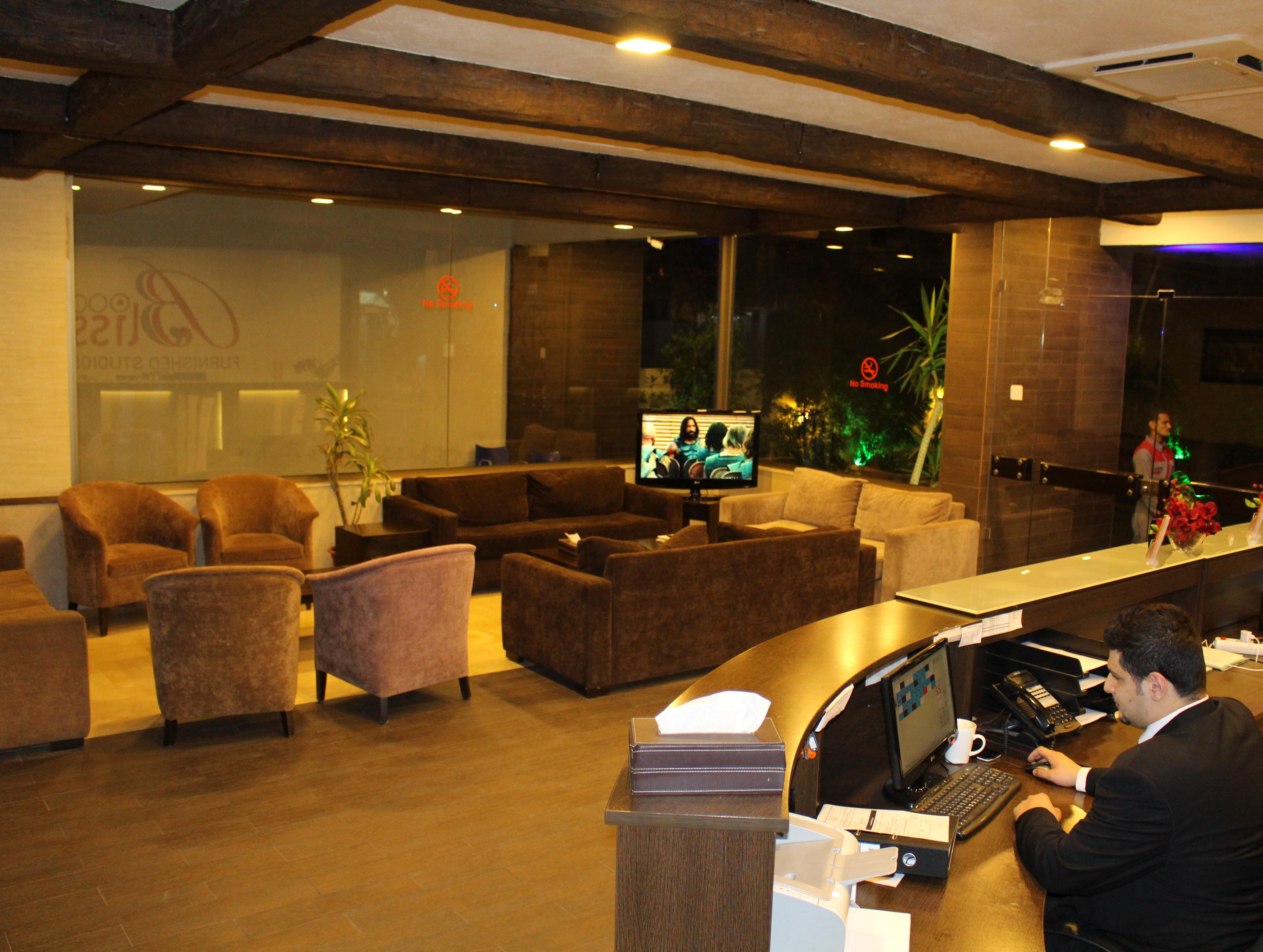 Bliss 3000 Furnished Studios Бейрут Екстериор снимка