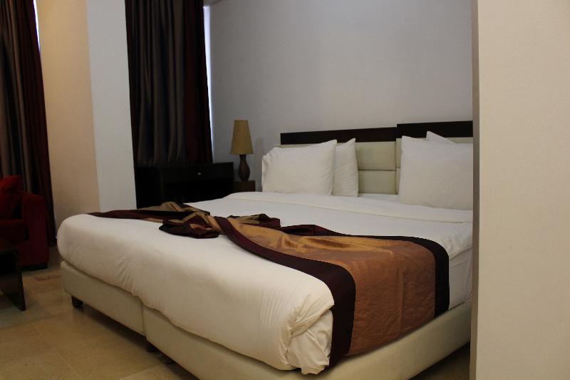 Bliss 3000 Furnished Studios Бейрут Екстериор снимка