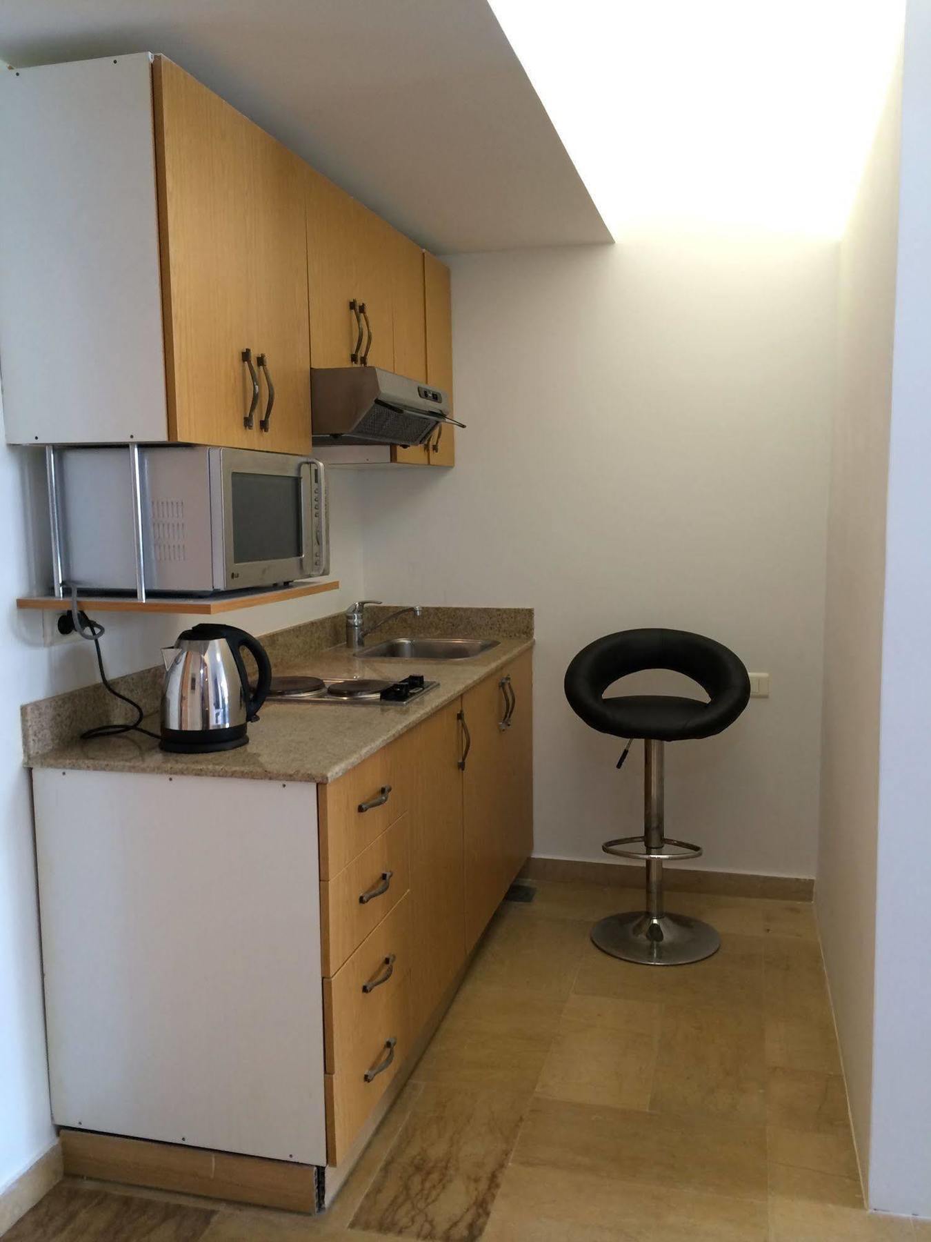 Bliss 3000 Furnished Studios Бейрут Екстериор снимка