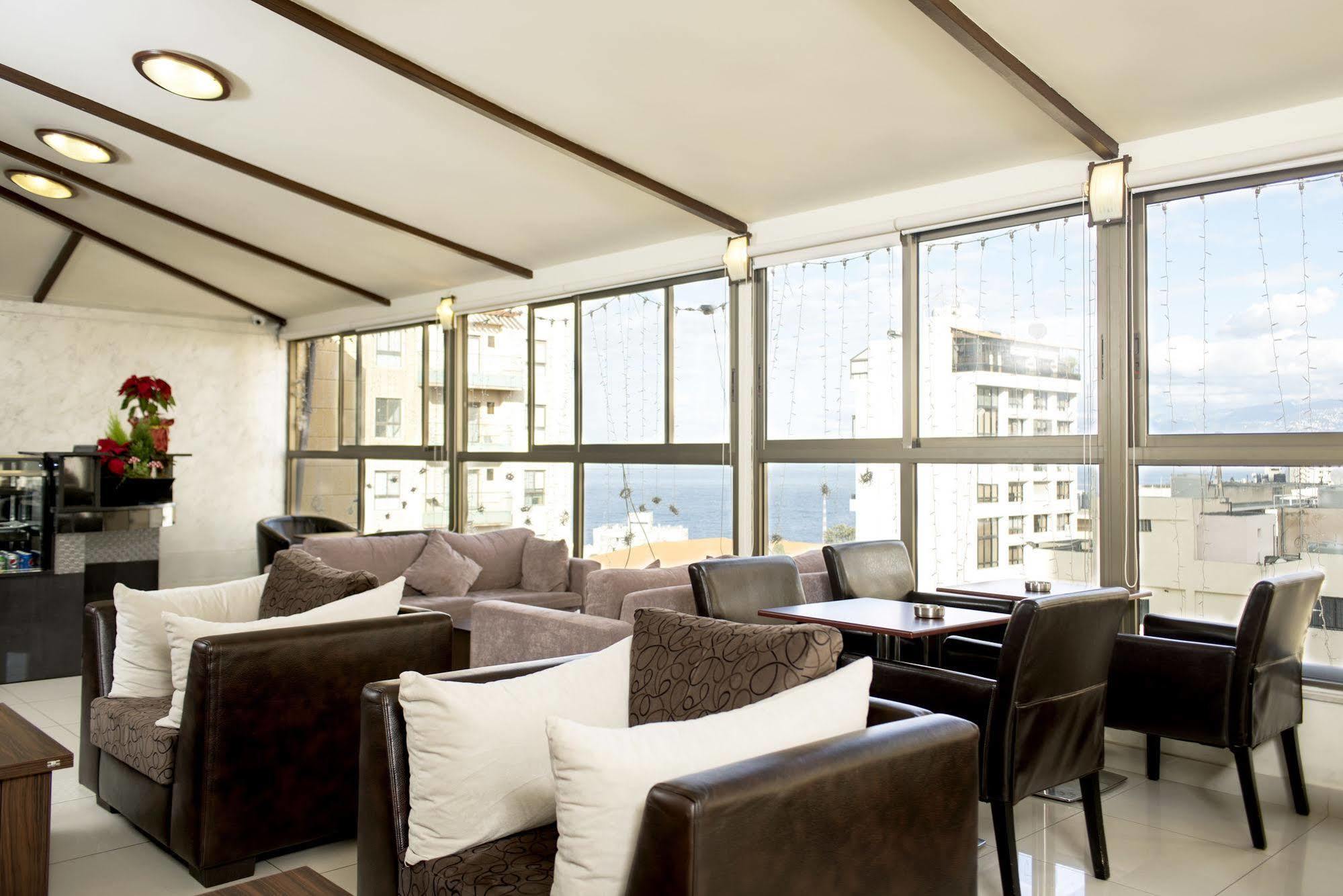 Bliss 3000 Furnished Studios Бейрут Екстериор снимка
