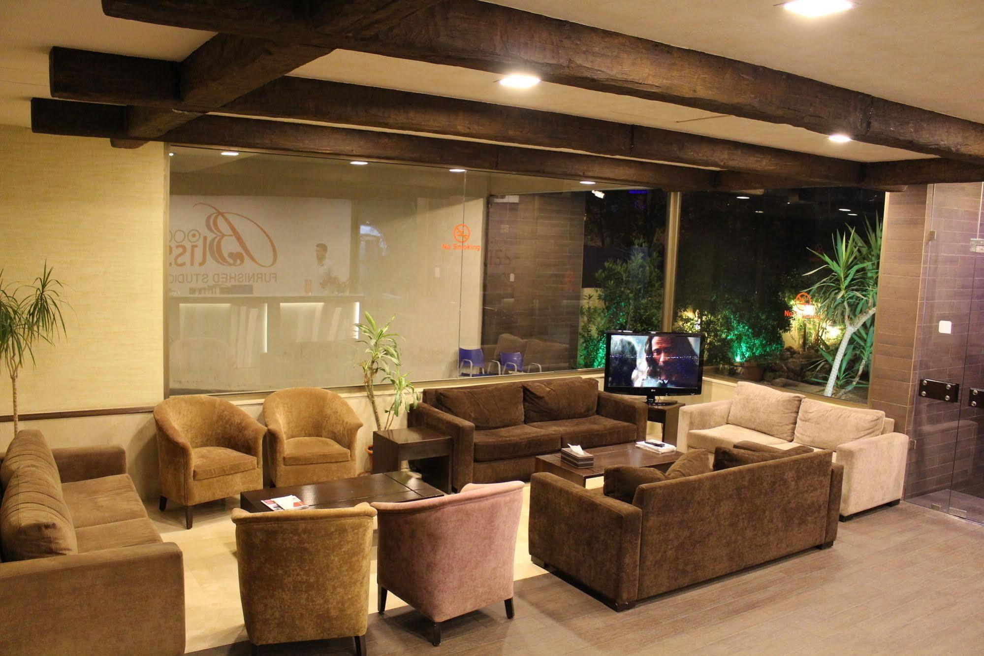 Bliss 3000 Furnished Studios Бейрут Екстериор снимка